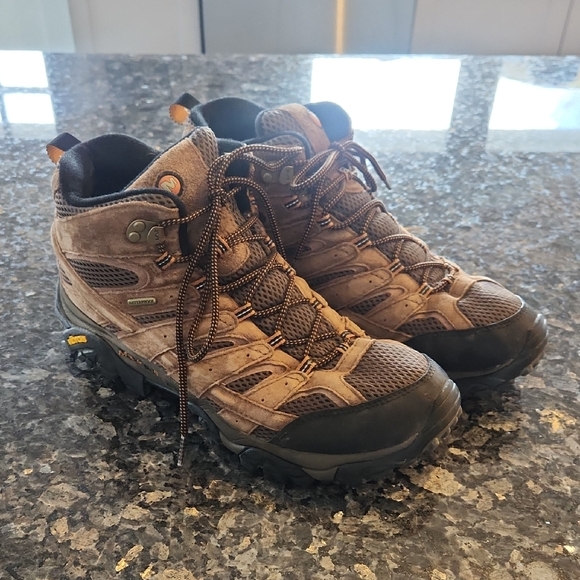 Merrell Men\'s Moab 3 Waterproof Hiking Boots